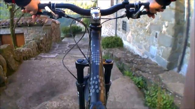 Descenso Escaleras Rupit (Norco Six Two) Saulo смотреть онлайн