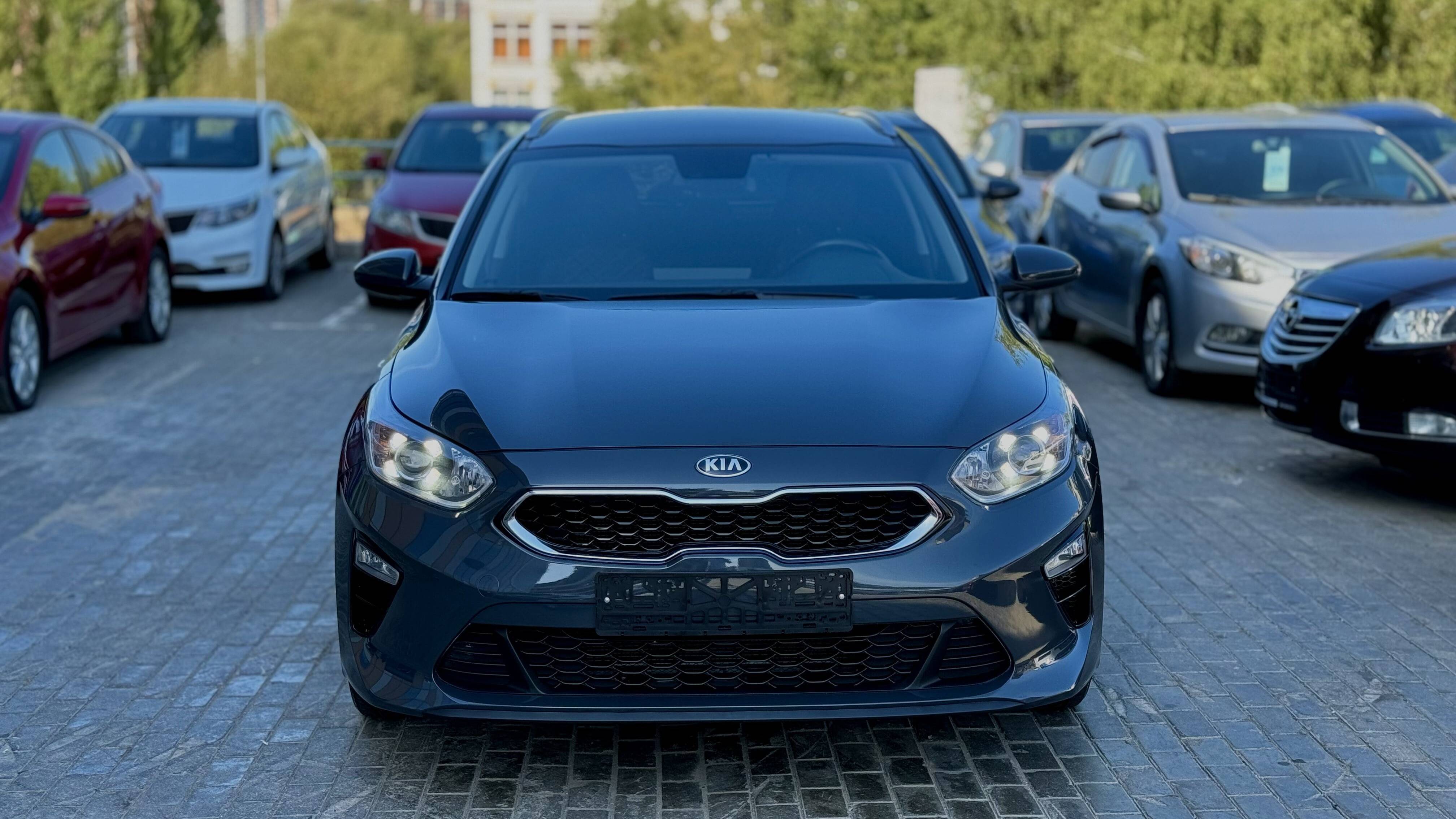 Kia Ceed 2021 смотреть онлайн