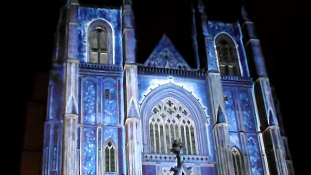 la Cathédrale en lumière ! смотреть онлайн