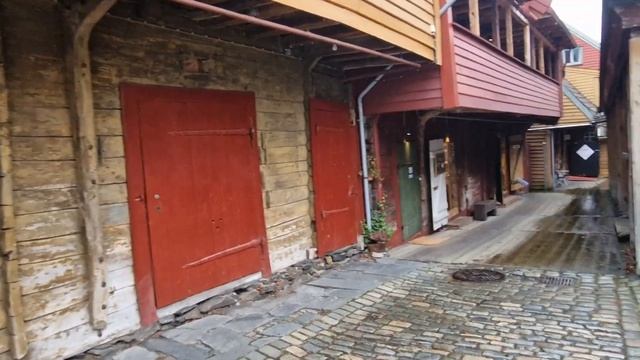 Bryggen, Bergen Norway - Walk Tour смотреть онлайн
