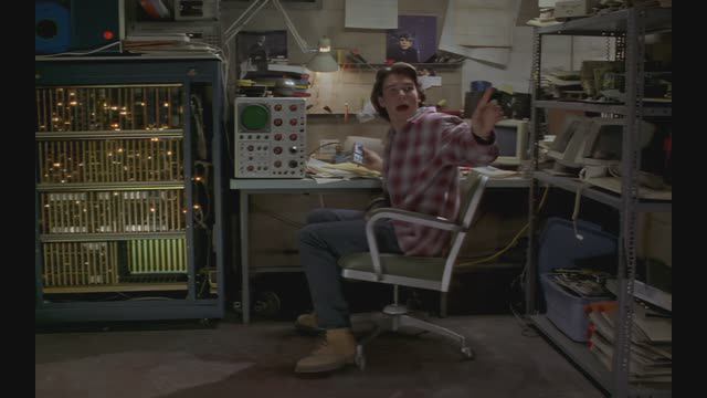 Скользящие (Sliders) S1_S1S2 Отреставрированная версия 4К (1995) смотреть онлайн