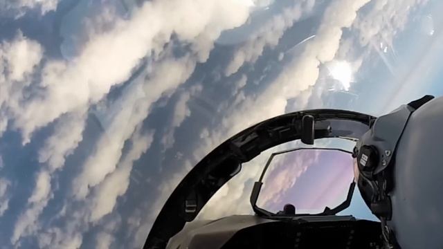 F-15E GoPro flying - 391 FS Pacific TSP смотреть онлайн