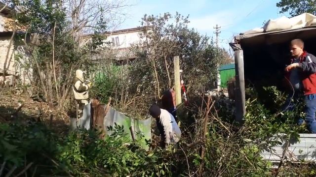 Недвижимость Сочи ре Недорогой участок 6 соток с домом Все коммуникации! Газ! смотреть онлайн