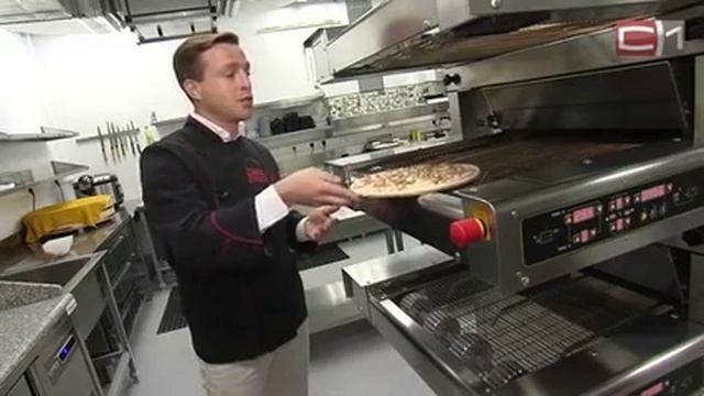 Видеосюжет: Секреты приготовления вкусной пиццы от Константина Матвеева и Донны пиццы смотреть онлайн