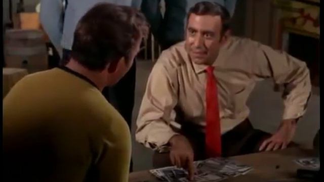 Kirk plays Fizbin. смотреть онлайн