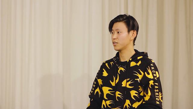 Интервью с Дьулустаном Павловым - фокусник, иллюзионист. смотреть онлайн