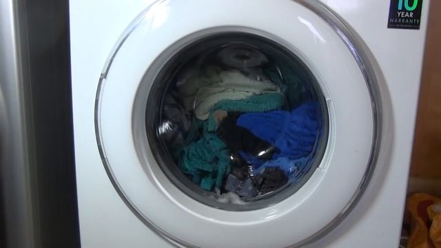 Samsung Ecobubble 8kg WF80F5U4W Washing Machine : Cotton eco standard A+++ Full cycle смотреть онлайн