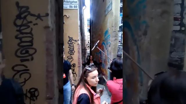 Самая узкая улица Стокгольма смотреть онлайн