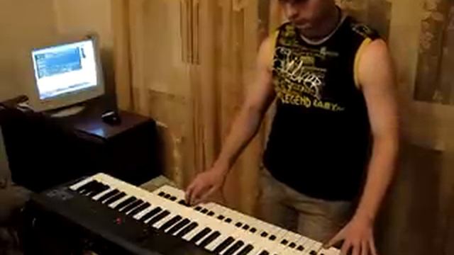 The winter's dress(Korg X5D+Yamaha PSR 403(midi keyboard)+Propellerhead Reason 3.0) смотреть онлайн
