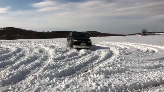 VW Tiguan R-Line 2017 Snow Plow \ Offroad