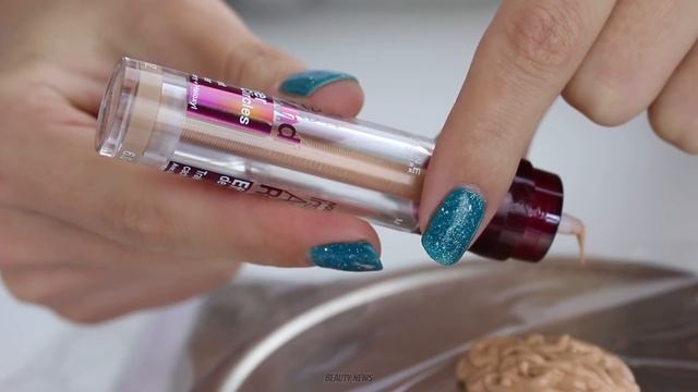 Sponge Or No Sponge? Maybelline Instant Age Rewind Concealer | THE MAKEUP BREAKUP