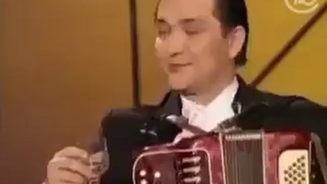 Марат Рави на творческом вечере Яна Арлазорова. Оригинальный номер "Фужер" смотреть онлайн