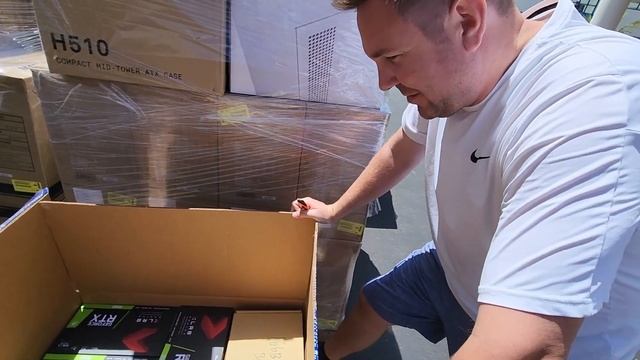 Artesian Builds Bankruptcy Auction NC Part 2 Full Unboxing Pt 2 смотреть онлайн