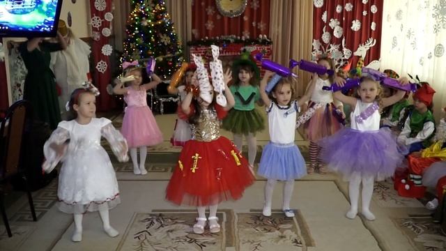 Дети зажигают Танец конфет смотреть онлайн