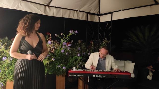 Anna D'Acunto (vocals), Leo Ravera (piano, Autumn Leaves. Summer 2022 смотреть онлайн