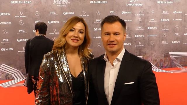 Алексей Немов и супруга Галина на Красной дорожке в Берлине Laureus Sport Awards 2020 смотреть онлайн