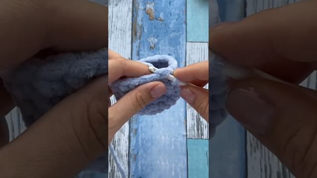 Как связать столбик без накида крючком. ⭐️Что ещё показать как связать? Напишите в комментариях ⭐️