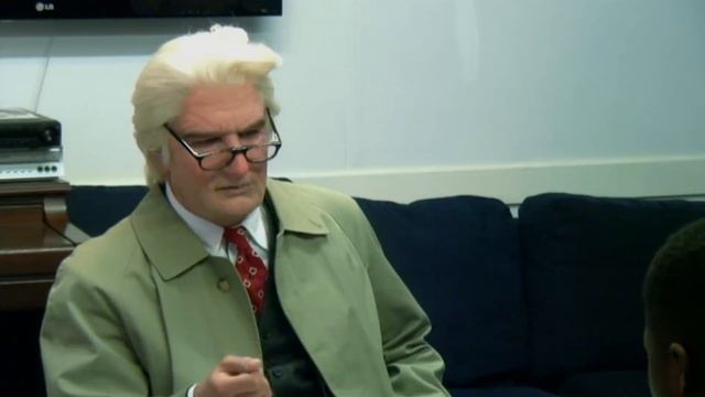 Young People Translate Emojis For The British Secret Service | Britain Today Tonight смотреть онлайн