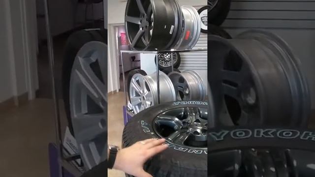 265/70R17 YOKOHAMA GEOLANDER AT G015 ON FORCE DAI 17" GUNMETAL WHEELS 6X135 BOLT PATTERN. смотреть онлайн