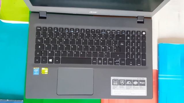 ACER ASPIRE E 15 E5-573G-59TQ HALF REVIEW & UNBOXING! смотреть онлайн