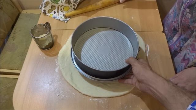 Пирог Чизбургер - сочный пирог с сыром смотреть онлайн