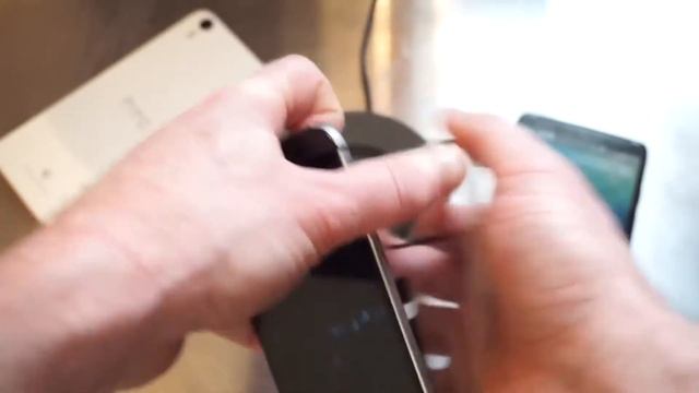 Адаптер для беспроводной зарядки, Micro смотреть онлайн