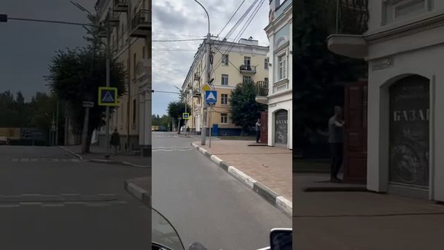 Вот так люди живут в Рязани… смотреть онлайн