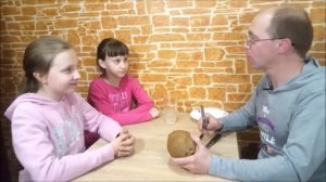 Как открыть кокос в домашних условиях (+как едят кокос) | Я – папа