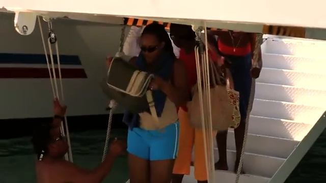 CATAMARAN. MEXICO. - В поисках зеленой ИГУАНЫ. Мексика. смотреть онлайн