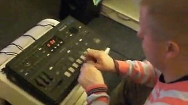 ROLAND JS-30 смотреть онлайн