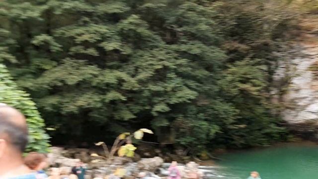 на Голубом озере в Абхазии смотреть онлайн