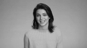 Кендалл Дженнер: Я ЦЕЛОВАЛАСЬ В ДУШЕ.