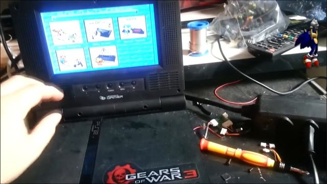 Monitor Playstation 2 Slim - Adaptando Tela LCD de DVD Portátil !! смотреть онлайн