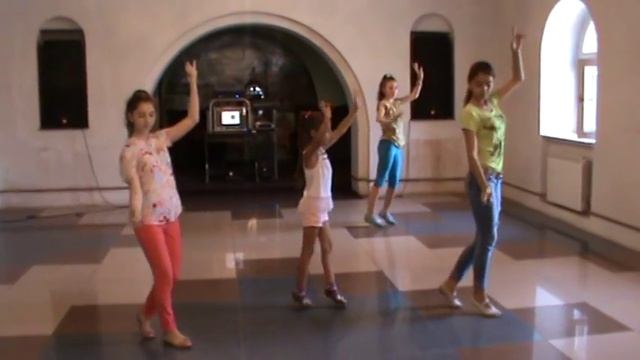 ТАНЕЦ "АРТАШАТ" - АНИ ХАЛАТЯН И АЛИНА КОЧАРЯН смотреть онлайн