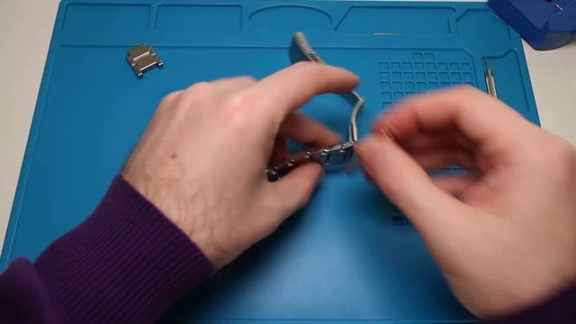 Как укоротить стальной литой браслет? Как убрать звено в стальном браслете своими руками? смотреть онлайн