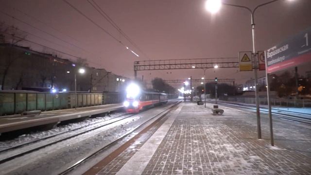 Дизель-поезд РА3 Орлан плтф.Коломенская Diesel train RA3 Orlan смотреть онлайн