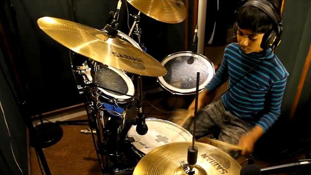 Metallica - Enter Sandman - Drum Cover by 11 year old Luven Vishaal смотреть онлайн