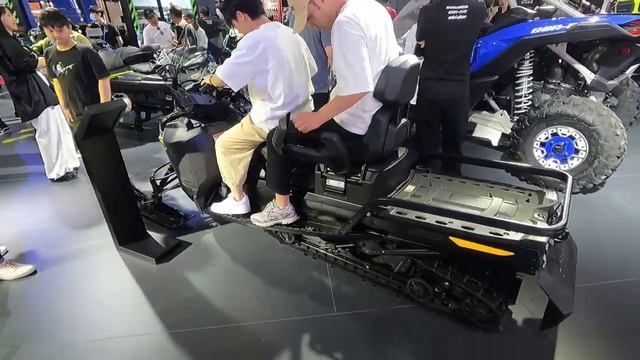 Снегоход BRP SKI-DOO 800T. Выставка CHINA MOTOR 23, Пекин. смотреть онлайн