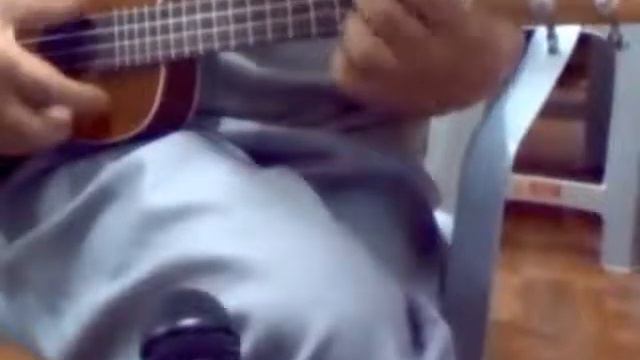 Uke Twang -- Rollin' On Home (original arr.) смотреть онлайн