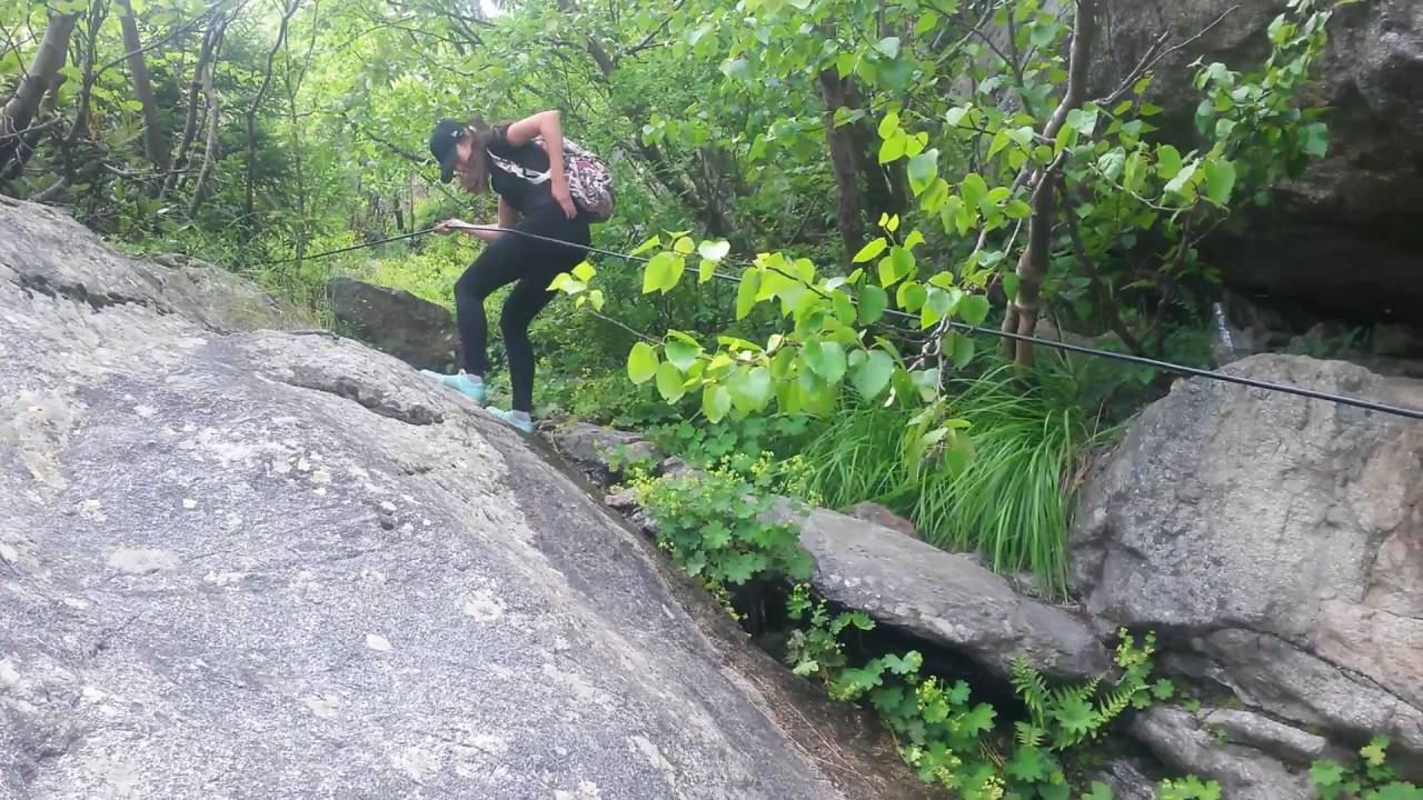 Dombai in Rain смотреть онлайн