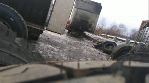 Как загружать большие колеса в кузов одному