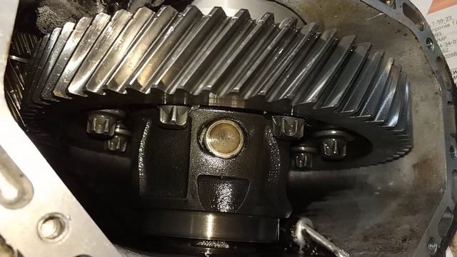 Погрызенный дифференциал коробки F17 на Astra H смотреть онлайн