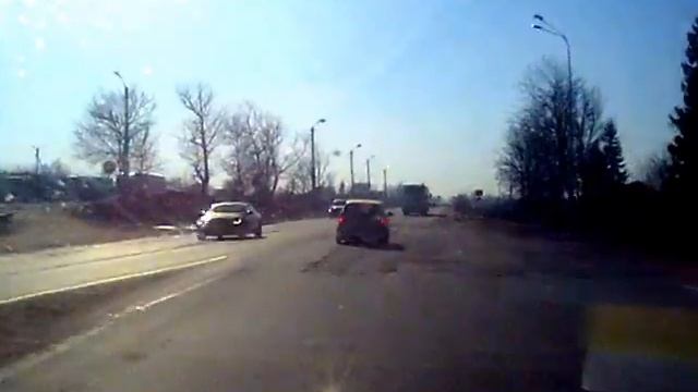 3 Едем по Киевскому шоссе в сторону Гатчины, Строется развязка в Зайцево, объезжаем, асфальт, опор смотреть онлайн