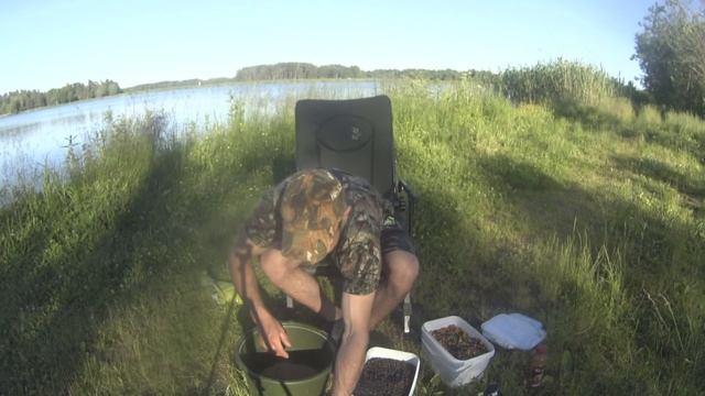 Ловля карпа на флет фидер. рыбалка в июне на карпа смотреть онлайн