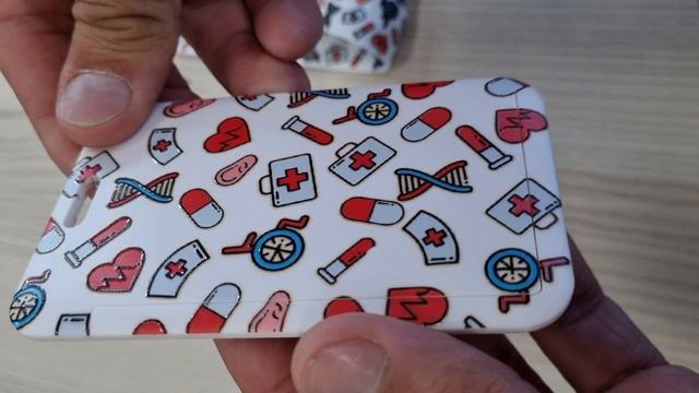Держатель для бейджа/пропуска/карточки с лентой Медицина смотреть онлайн
