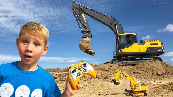 Lev Playing with mini Excavator and Big Power Wheels Tractors! Found magic RC