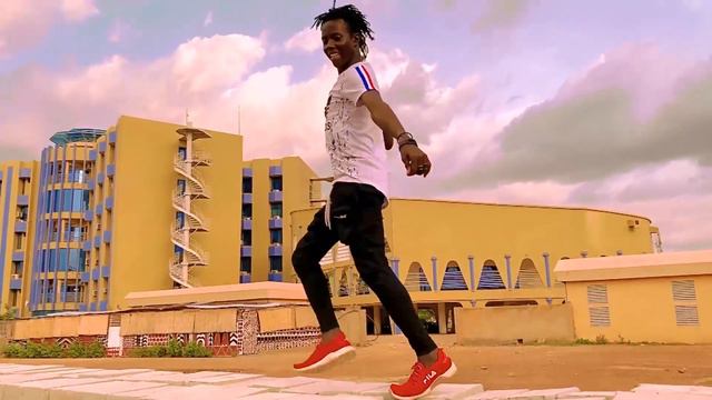 Le Moundo feat Lova belle смотреть онлайн