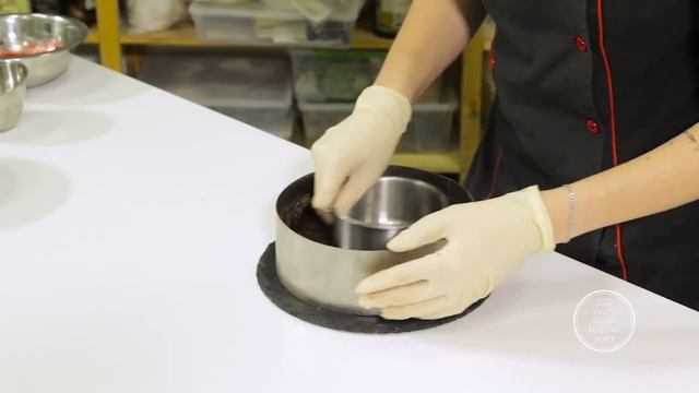 Мастер-класс: Веганский малиновый тарт с шоколадным муссом смотреть онлайн