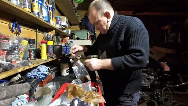 31.12.2023 поездка за запчастями, подготовка заклиненного двигателя мотоцикла Урал к сборке. смотреть онлайн