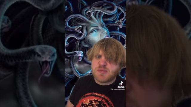 What you might not know about Medusa смотреть онлайн